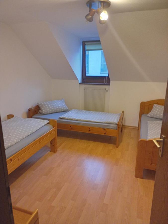 Zentrale Ferienwohnung Mit Blick Auf Die Paulinskirche Trier Exterior photo